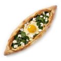 Pide mit Mozzarella Feta Spinat und Ei.jpg